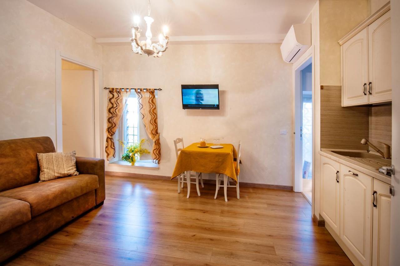 La Rocchetta Bed & Breakfast Valeggio sul Mincio Eksteriør bilde